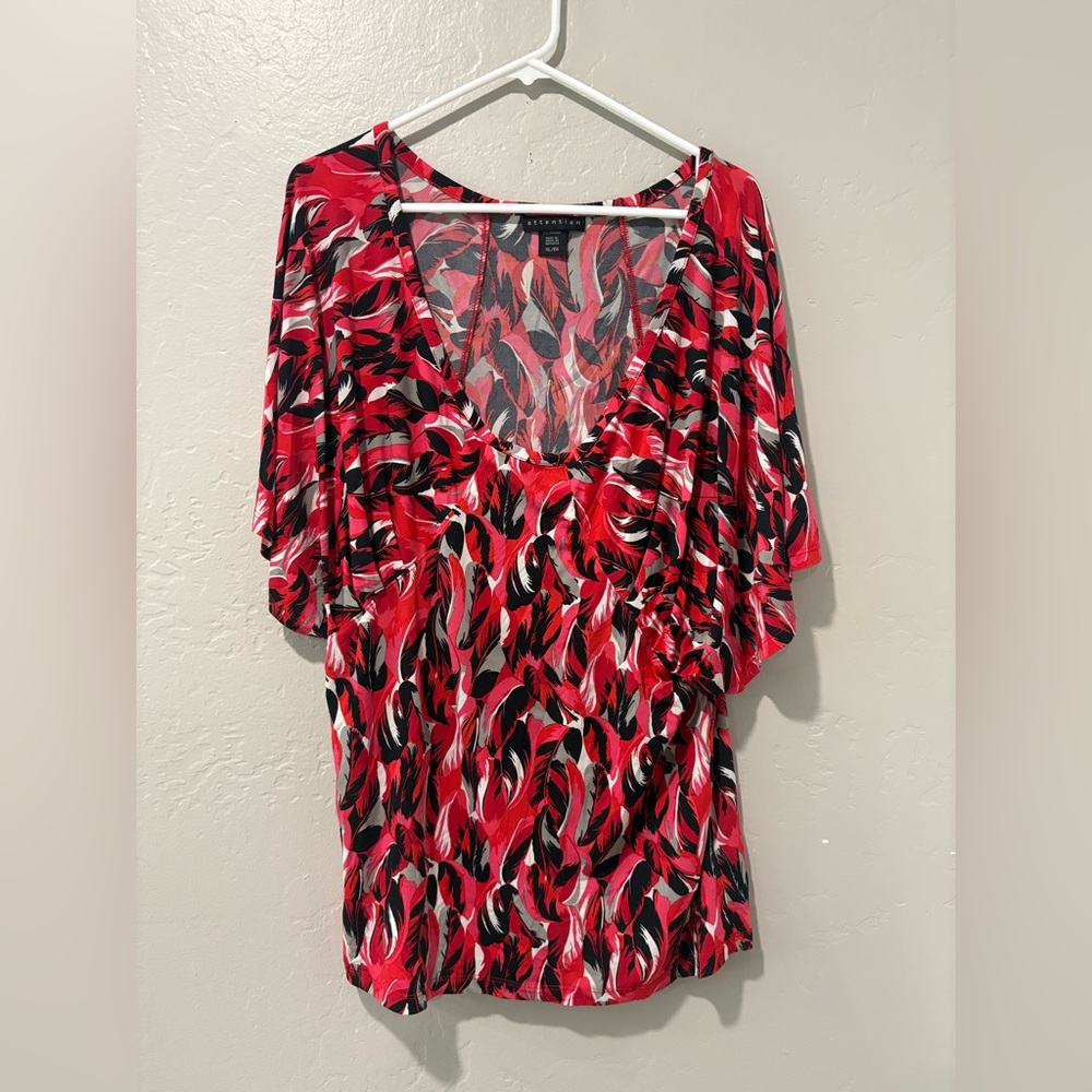 Attention Red/Black/Grey Feather Designed Short Sleeve Blouse